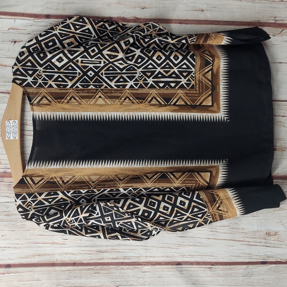 Ruby Rd Abstract Batwing Southwest Style Blouse & Tank - Picture 9 of 13